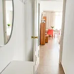 Sunny Terrace Pool 2 Min